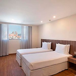 Habitación Superior con 2 Camas Individuales